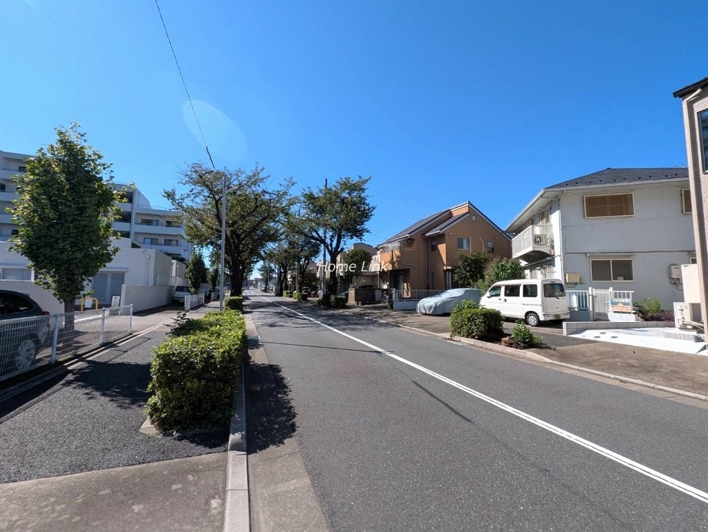 コートハウス城北中央公園　北側 前面道路